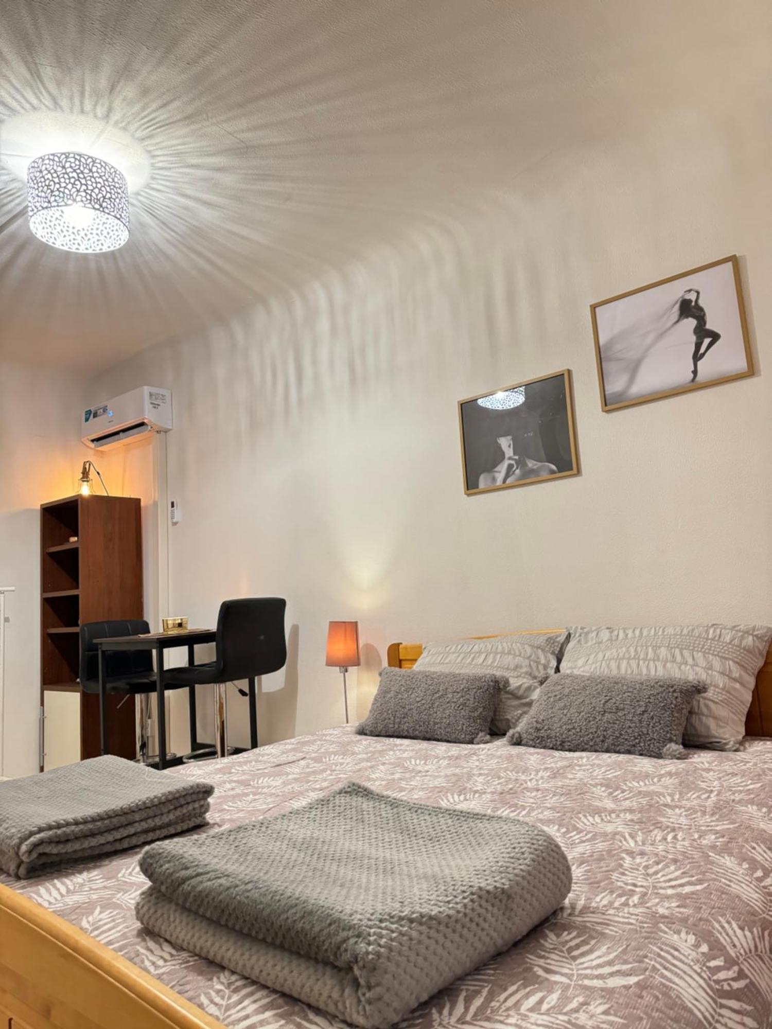 Peaceful 2 Room 50M2 Centric 10 Min To Old Town Ac 里加 外观 照片